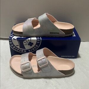 Birkenstock Arizona Iridescent Pale Pink Sandals size 40 Regular